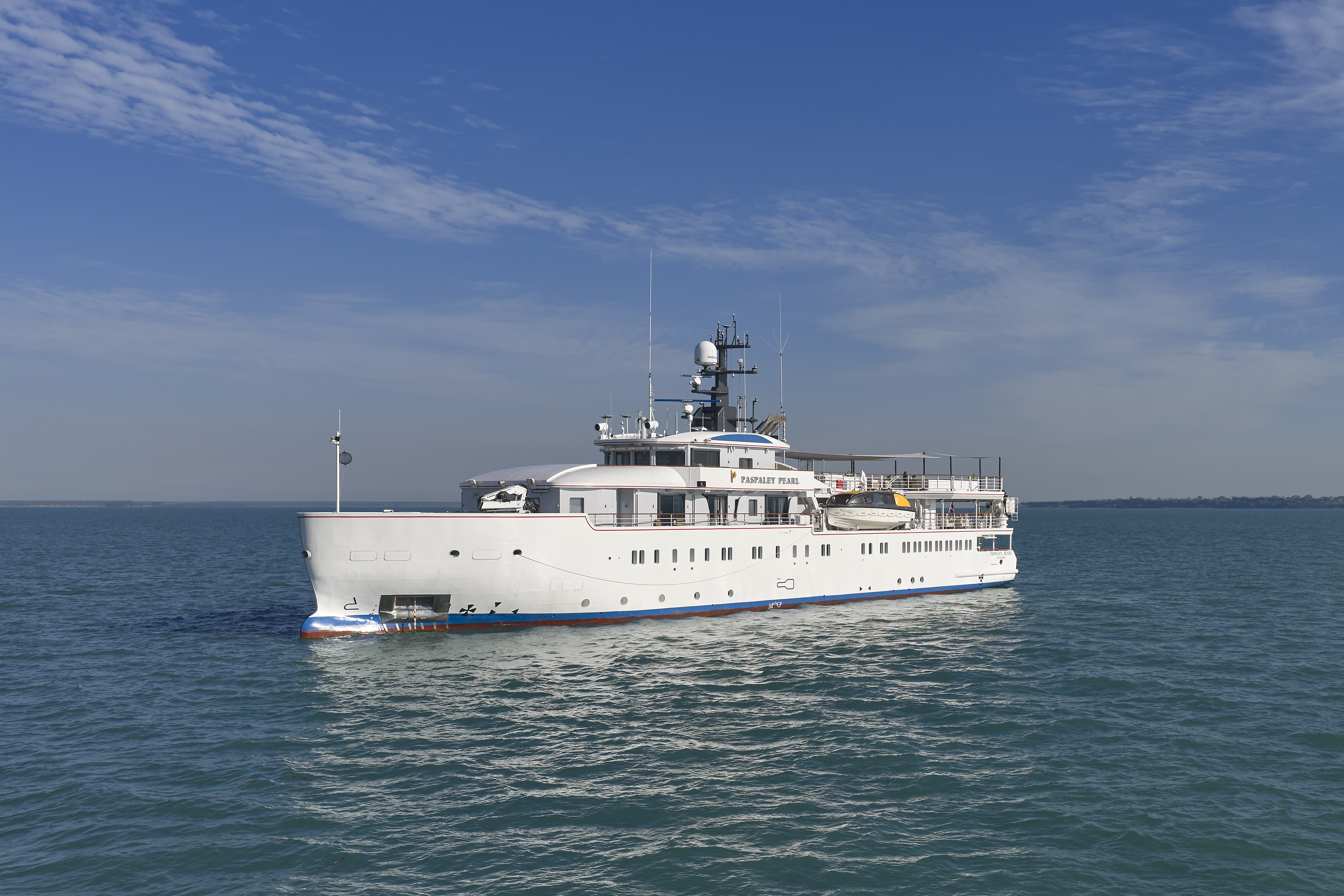 Paspaley Pearl at sea